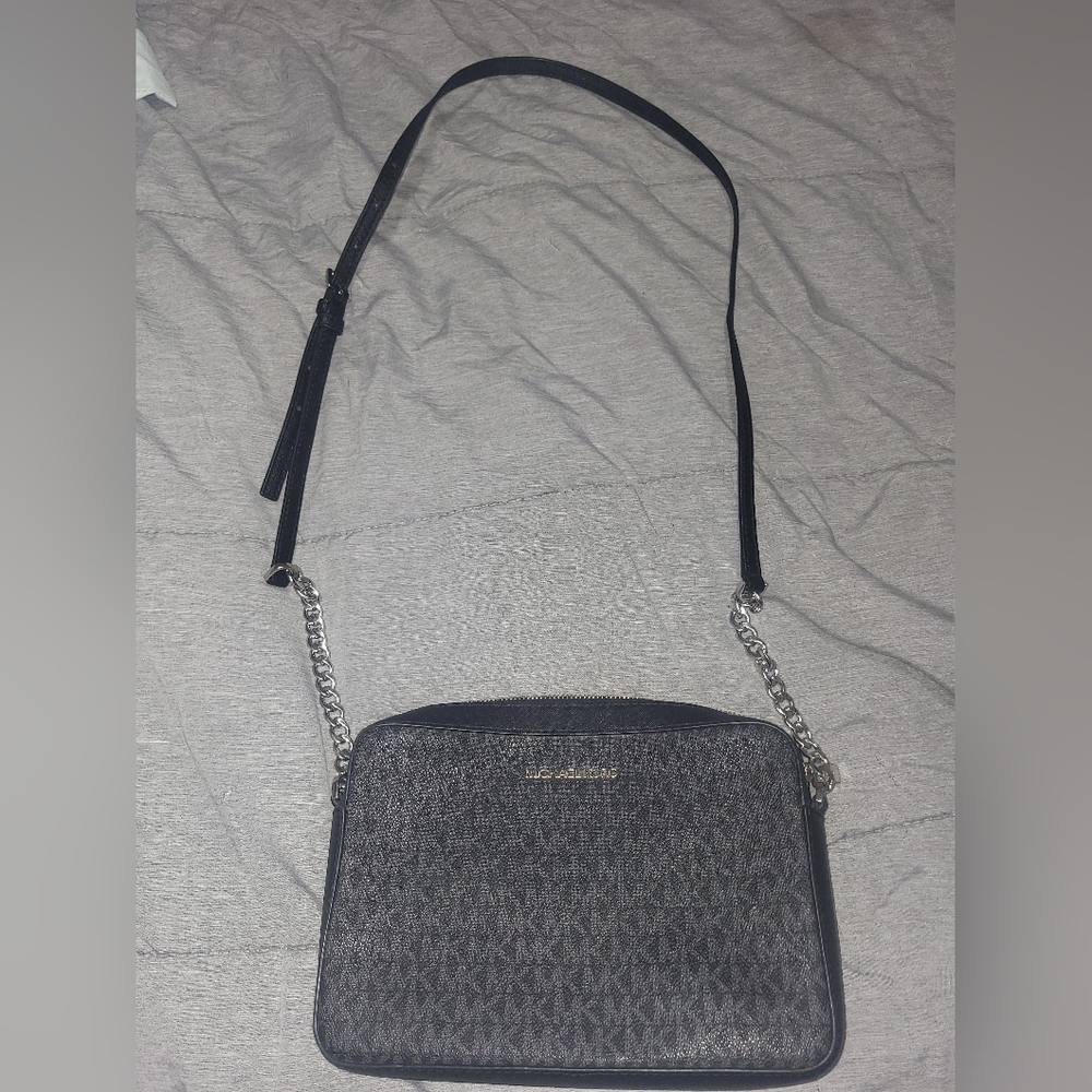 Michael Kors Jet Set Crossbody